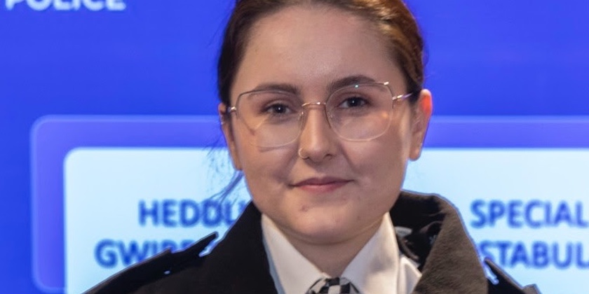 wrexham-uni-graduate-becomes-first-female-special-constable-to-carry